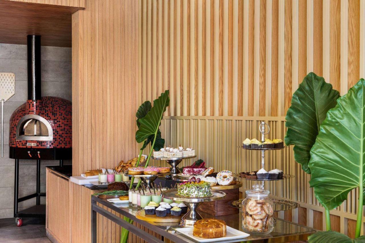 Ramada Encore By Wyndham Indore Nipania Exteriér fotografie