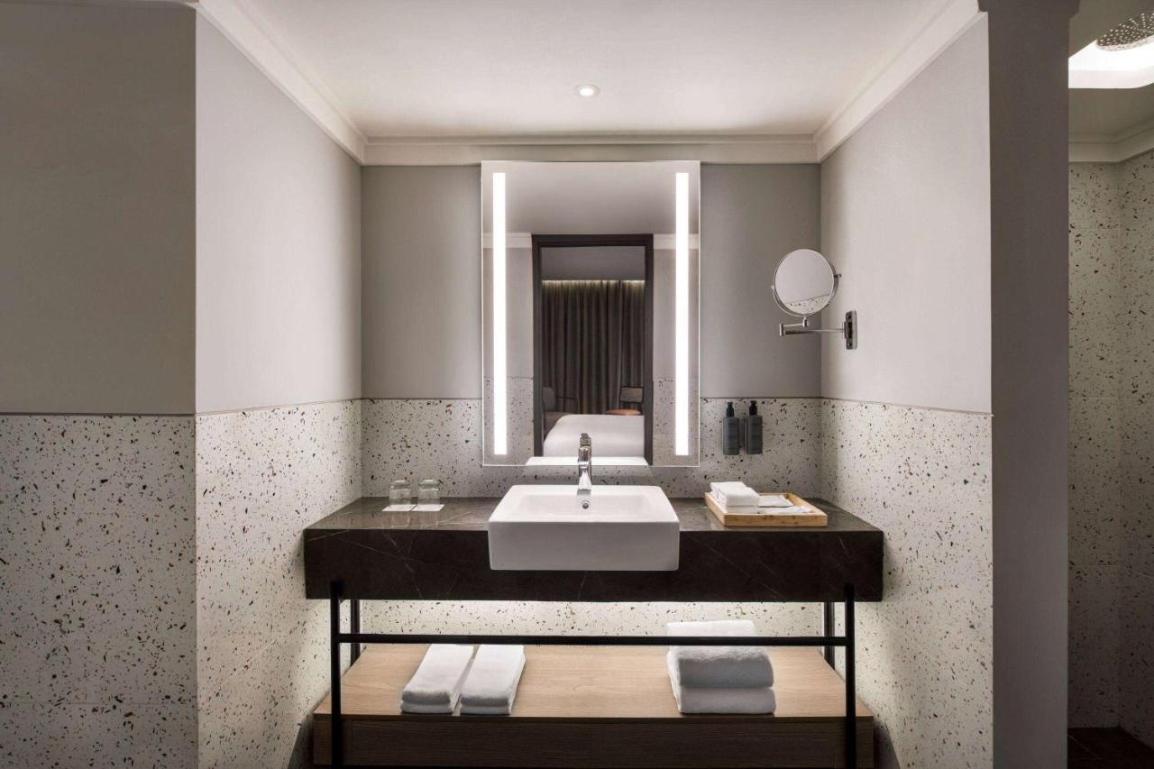 Ramada Encore By Wyndham Indore Nipania Exteriér fotografie