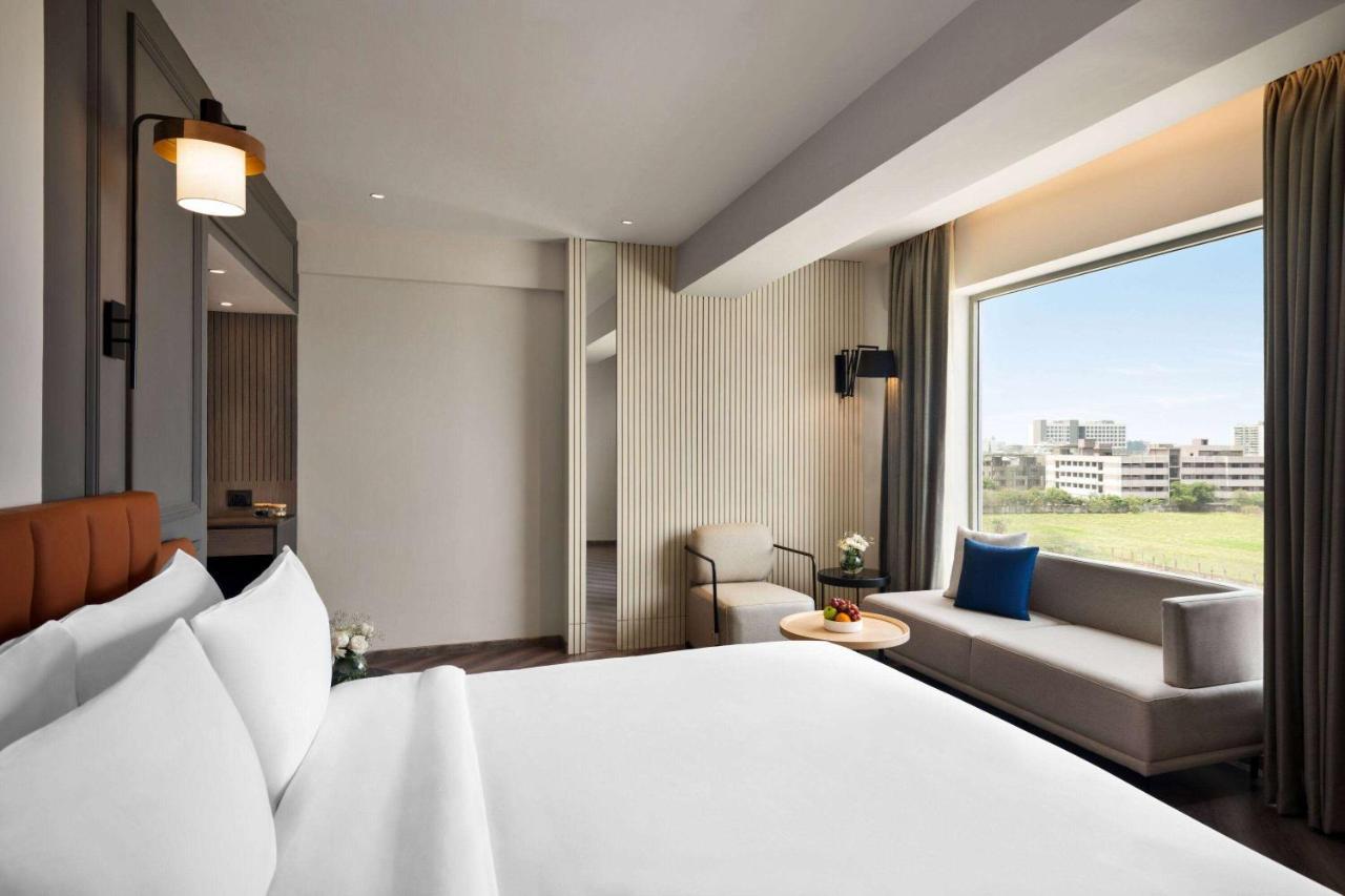 Ramada Encore By Wyndham Indore Nipania Exteriér fotografie