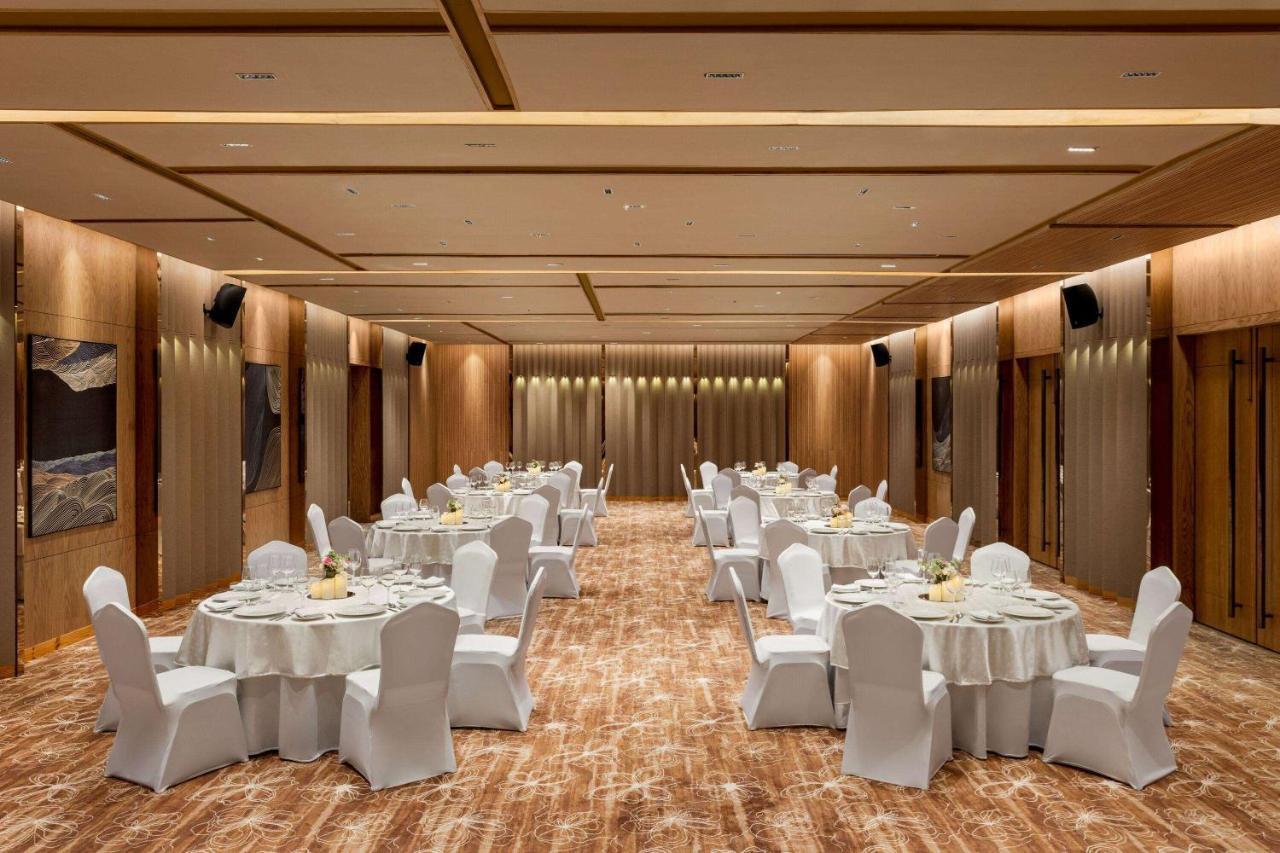 Ramada Encore By Wyndham Indore Nipania Exteriér fotografie