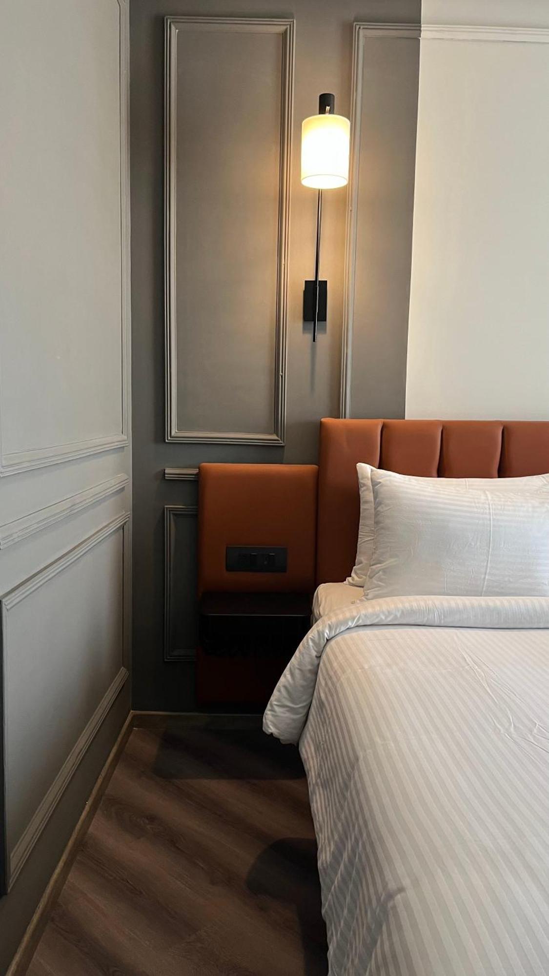 Ramada Encore By Wyndham Indore Nipania Exteriér fotografie