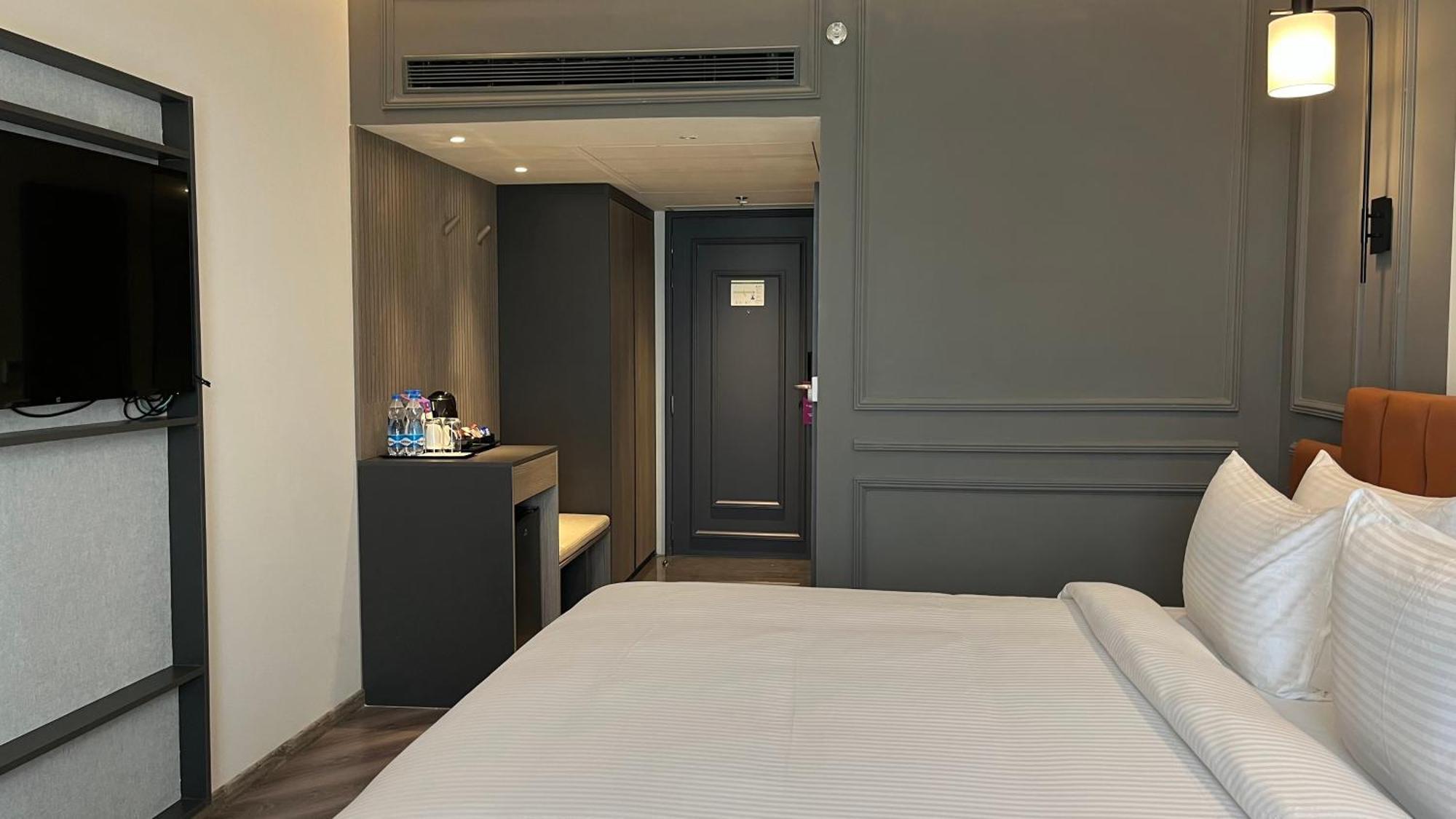 Ramada Encore By Wyndham Indore Nipania Exteriér fotografie