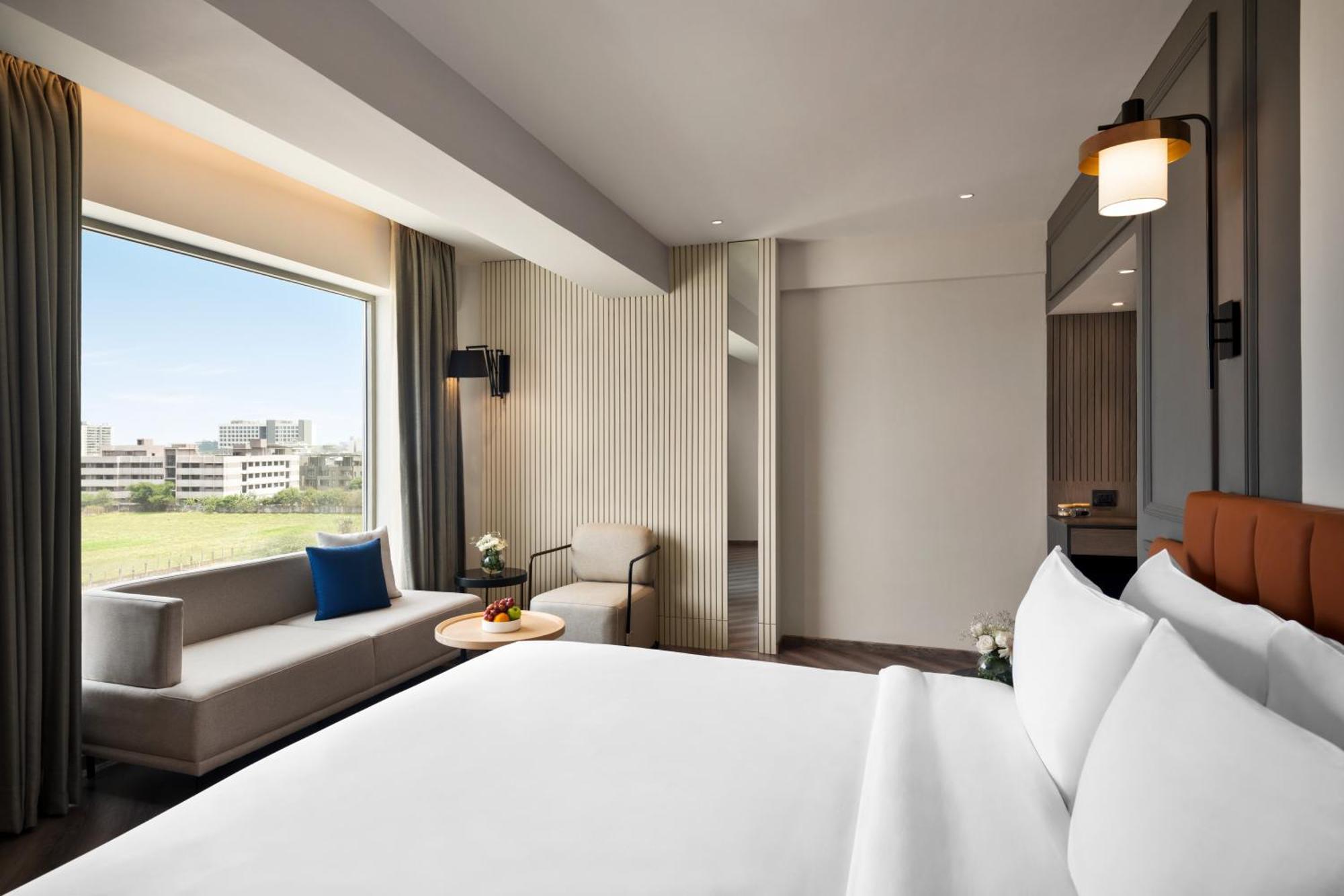 Ramada Encore By Wyndham Indore Nipania Exteriér fotografie